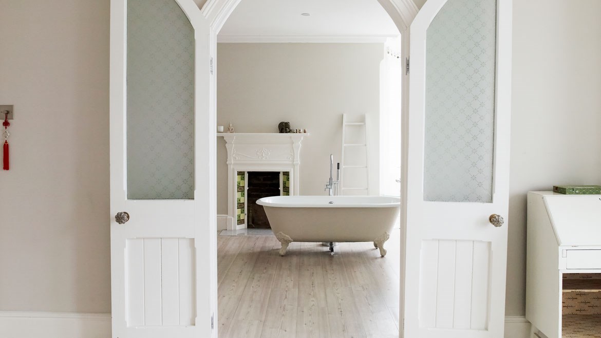 1575784759292743.jpg neutral-bathroom.jpg